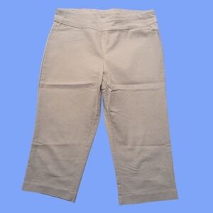 VGUC Croft & Barrow Light Tan Capri Pants Sz 12 Effortless Stretch Capris Khaki